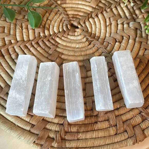 Mini Selenite Sticks Charging Carving Energy Wand Gemstone Crystal Bar Sticklets - Picture 5 of 7